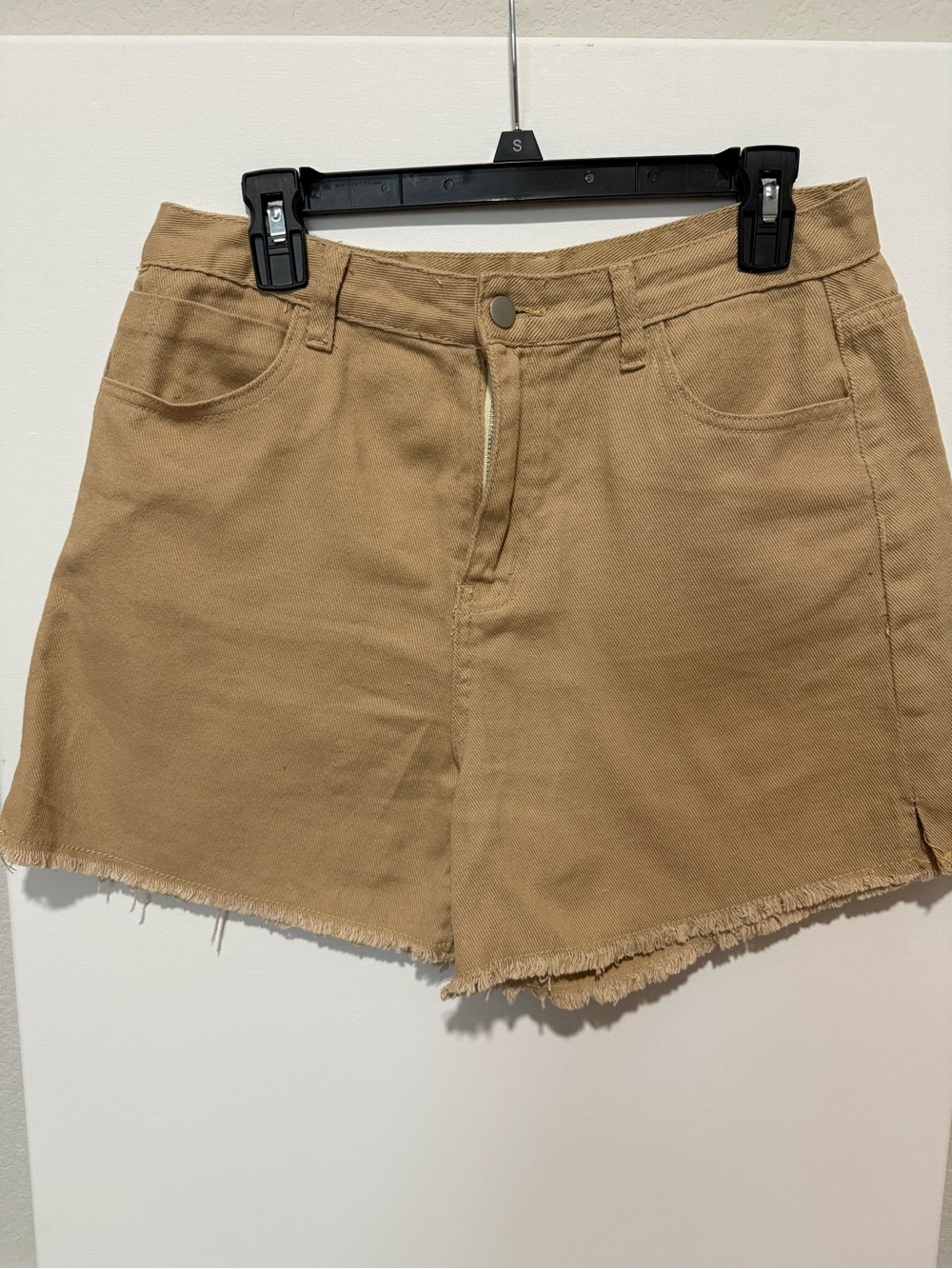 Women’s High-Rise Frayed-Hem Tan Jean Shorts